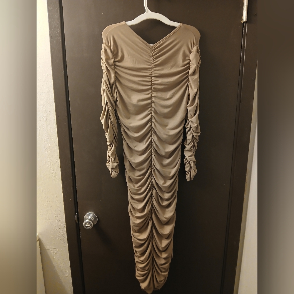‼️SOLD‼️Ling Sleeve Ruched Tan Maxi Dress. NWT